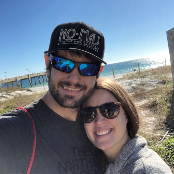 Meet your Posher, Hannah - Picture 1 of 1